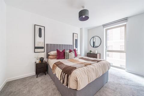 3 bedroom apartment to rent, Atlantis Avenue, Beckton E16