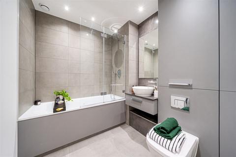 3 bedroom apartment to rent, Atlantis Avenue, Beckton E16