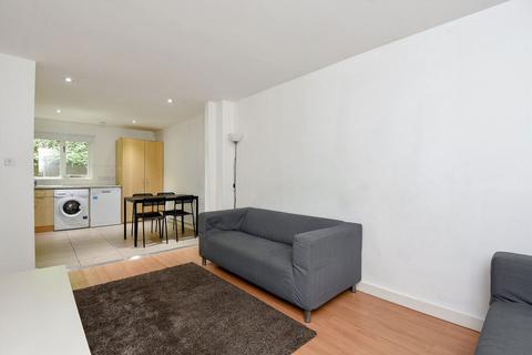 4 bedroom house to rent, Heritage Place, London SW18