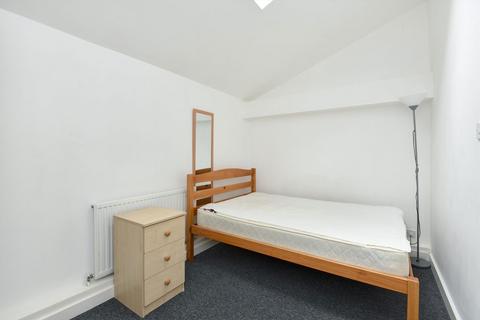 4 bedroom house to rent, Heritage Place, London SW18