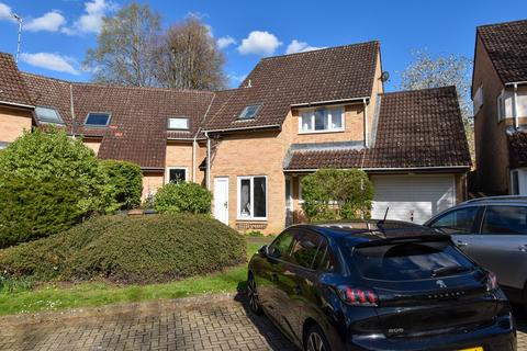 7 Cardiff Close, Stevenage, SG2 8UU