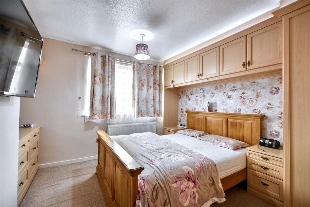 Bedroom 1 1.jpeg