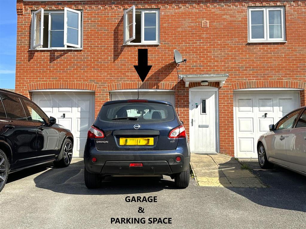 Integral Garage &amp; Parking Space 230