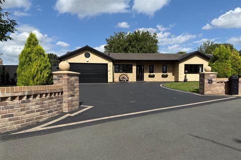 2 bedroom detached bungalow for sale, The Hollows, Bessacarr, Doncaster