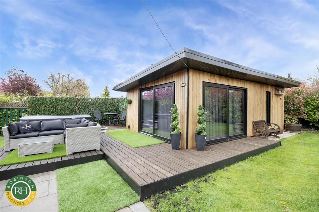 Garden room