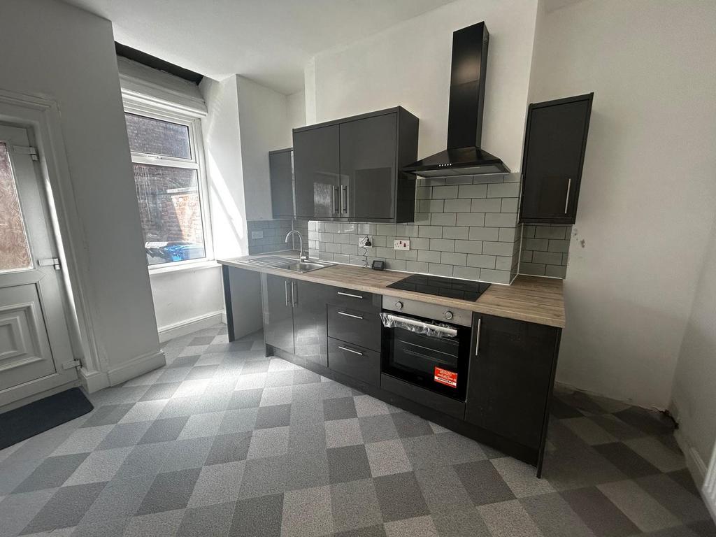 Kitchen b