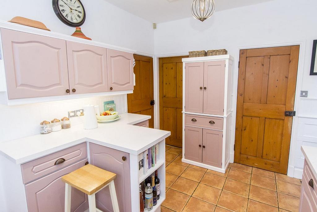 Breakfast Kitchen