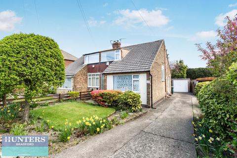 2 bedroom semi-detached bungalow for sale, Glendale Drive, Bradford