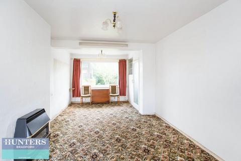 2 bedroom semi-detached bungalow for sale, Glendale Drive, Bradford