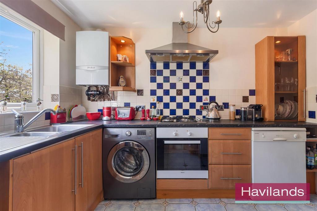 Gallus Close-1.jpg