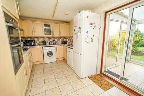 4 bedroom semi-detached house for sale, Jupiter Drive, Leighton Buzzard