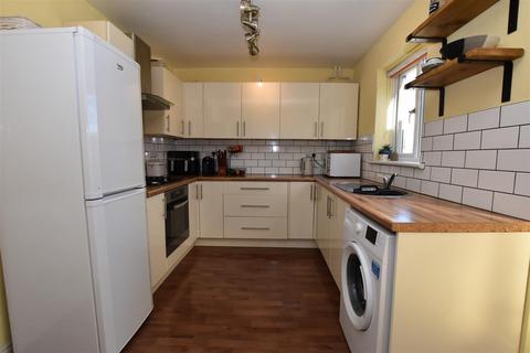 16 Houston Drive, Hull, HU5 1NJ