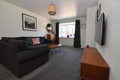 16 Houston Drive, Hull, HU5 1NJ