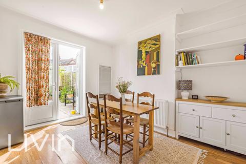102 Mersham Road, Thornton Heath, CR7 8NQ