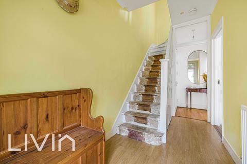 102 Mersham Road, Thornton Heath, CR7 8NQ