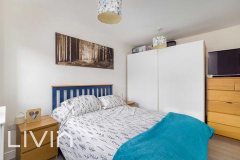 Flat 5, 1 Prince Road, London, SE25 6NF