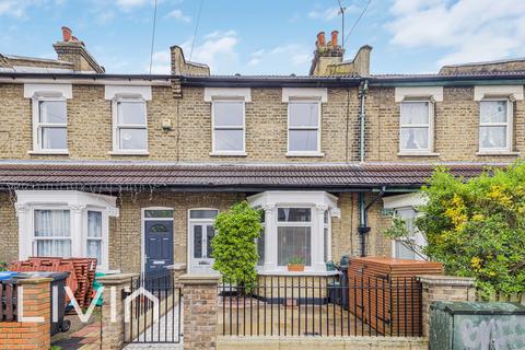 71 Woodside Road, London, SE25 5DP