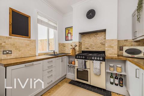 71 Woodside Road, London, SE25 5DP