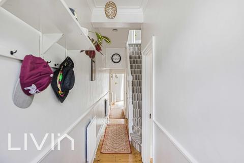 71 Woodside Road, London, SE25 5DP