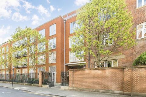 2 bedroom flat for sale, Lurline Gardens, London SW11