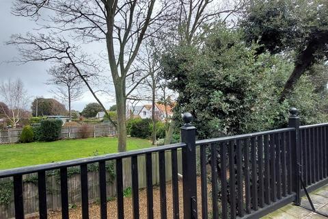 1 bedroom flat to rent, North Foreland Road, Broadstairs