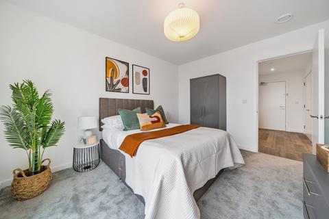3 bedroom apartment to rent, 4 Headlam Avenue, Clapham SW4
