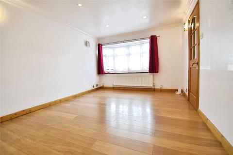 3 bedroom end of terrace house to rent, Hollidge Way, Dagenham, RM10
