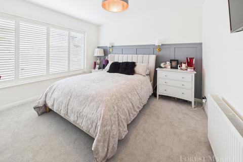 2 Beverley Close, Frome, BA11 4EP