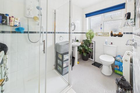 2 Beverley Close, Frome, BA11 4EP