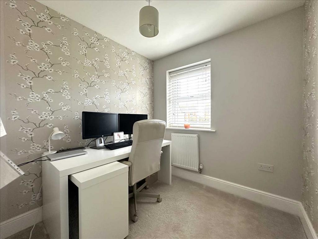 Bedroom (front)