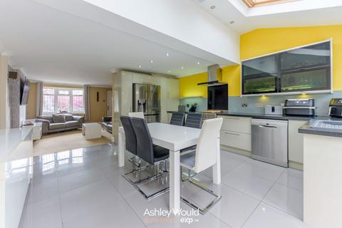 undefined, Adams Brook Drive, Birmingham B32