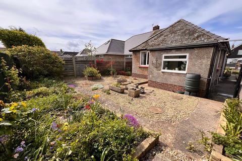 undefined, Lon Cefn Mably, Rhoose, CF62