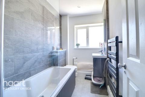 121 Churchfields, Shoeburyness, Southend-on-sea, SS3 8TW