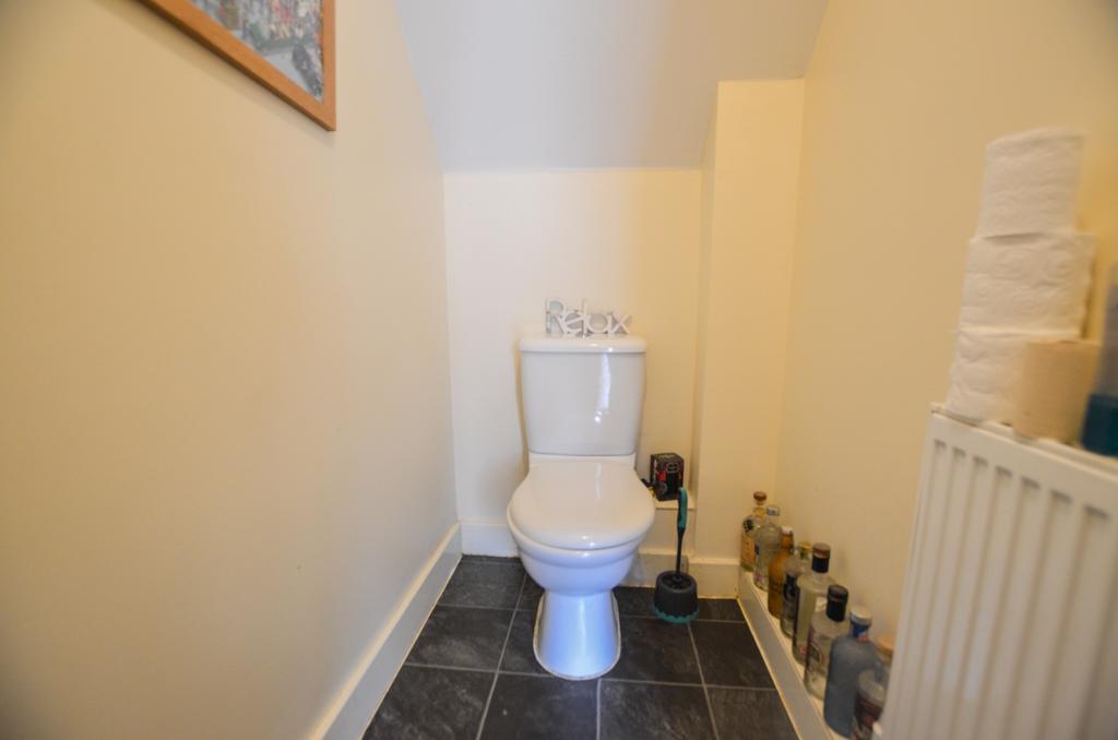 92 No TPS Bodmin 01208 74182-4