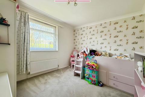 130 Conifer Way, Swanley, BR8 7UL