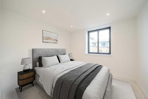 2 bedroom flat for sale, Chatfield Road, Battersea SW11