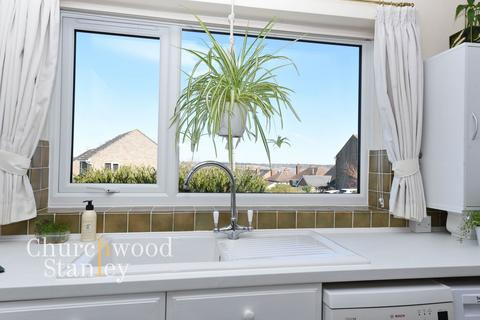 2 bedroom detached bungalow for sale, Queensway, Lawford, CO11