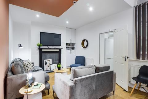 8 bedroom house to rent, Smithdown Road, Liverpool L15