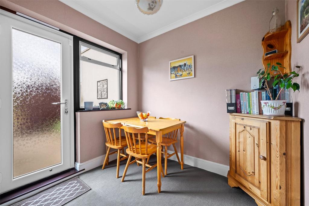 Breakfast Room