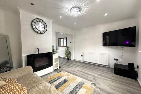 3 bedroom terraced house for sale, Long Leaves, Stevenage, SG2