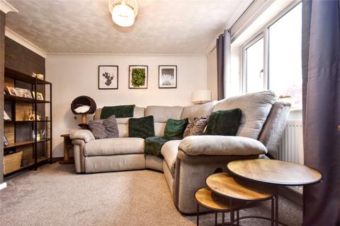 3 bedroom semi-detached house for sale, Woodside Crescent, Sharlston Common, Wakefield, West Yorkshire