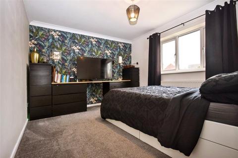 3 bedroom semi-detached house for sale, Woodside Crescent, Sharlston Common, Wakefield, West Yorkshire