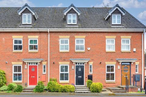 3 bedroom terraced house for sale, Kingswell Avenue, Arnold