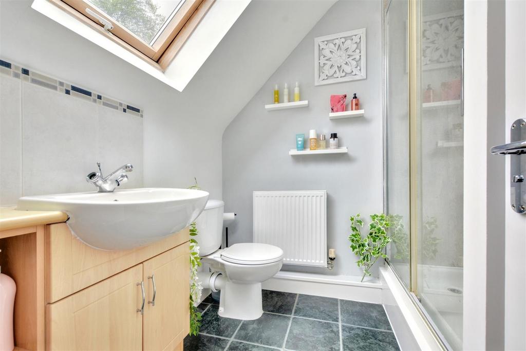 Ensuite.jpeg