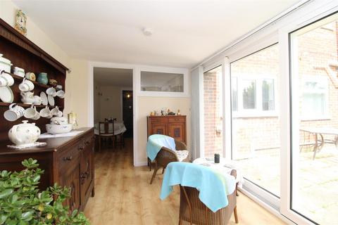 7 Dean Croft, Herne Bay, CT6 7DU