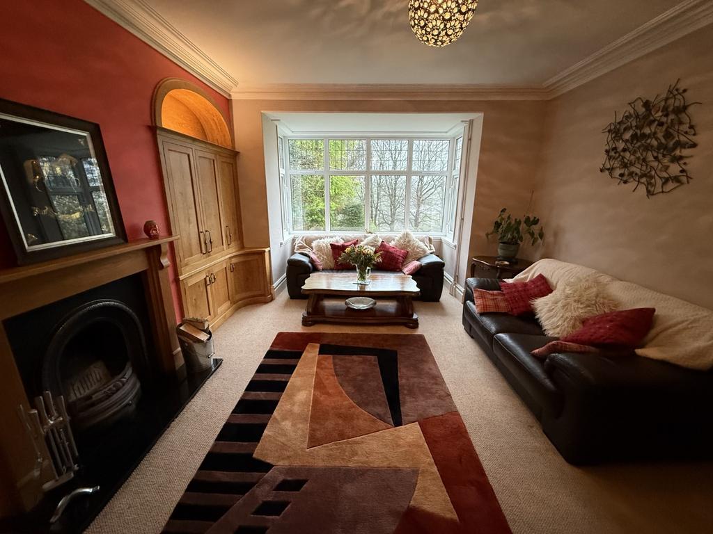 Drawing Room/Reception Room