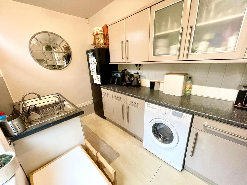 Dining kitchen