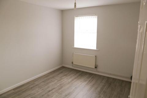 2 bedroom apartment to rent, Francine Close, Liverpool