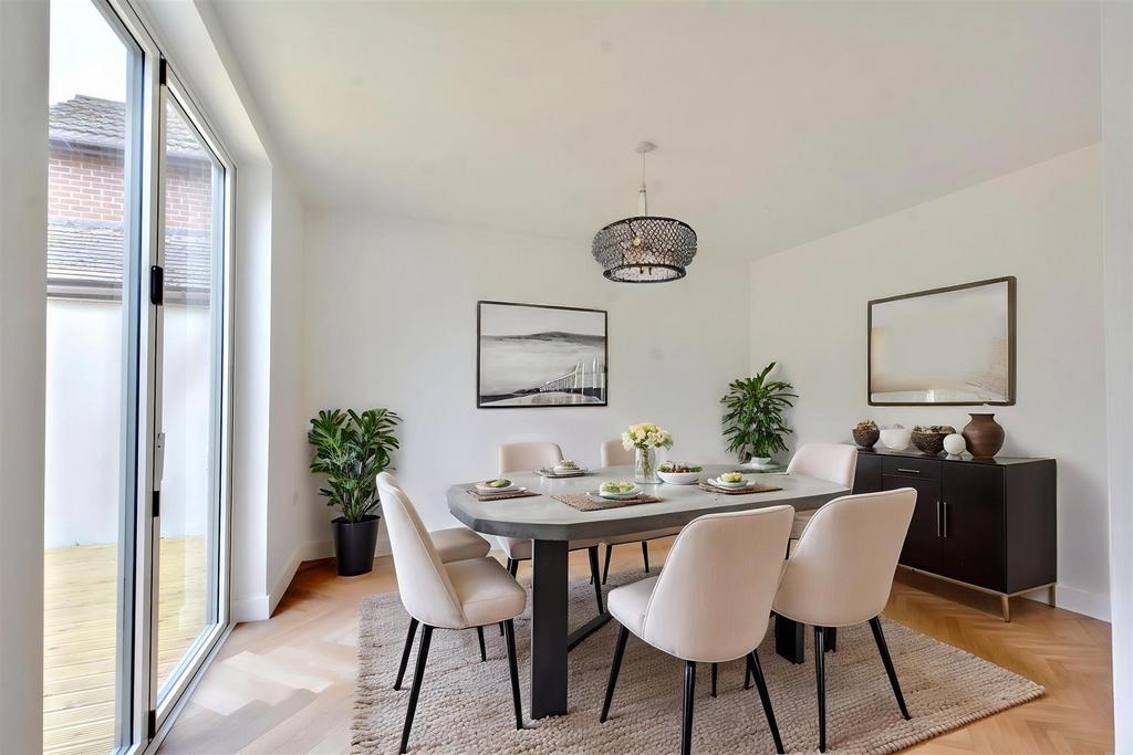 Dining-Room  (VF)