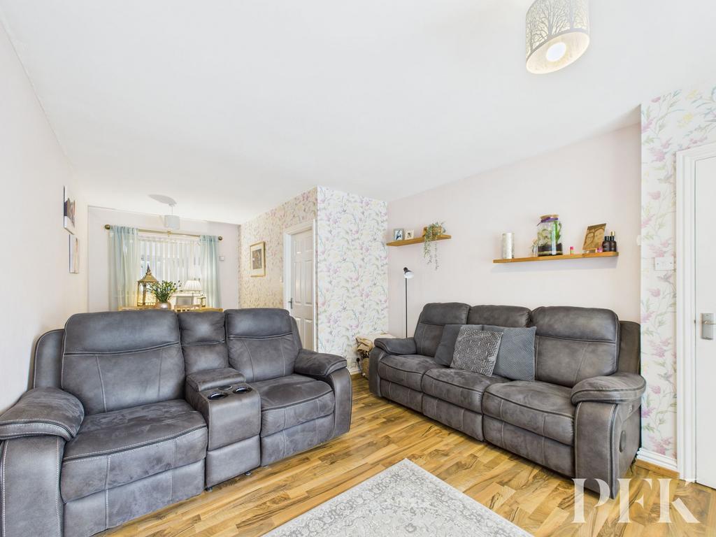 Living Room / Dining Room